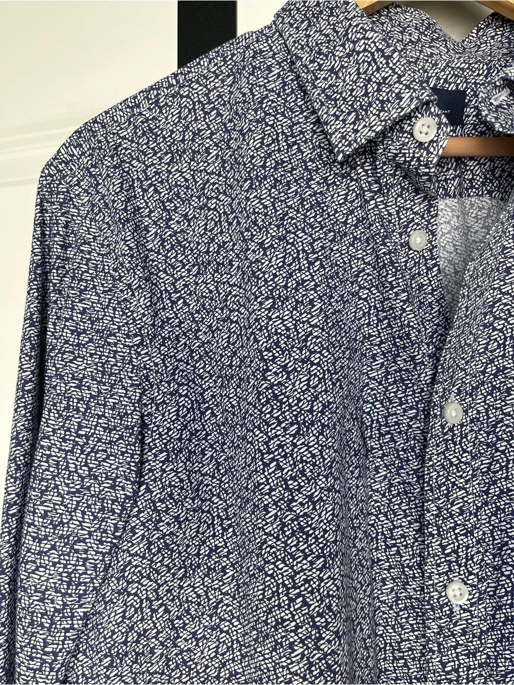 Men’s Long Sleeve Button Down Shirts. (Banana Republic/Gap) Cotton/Linen